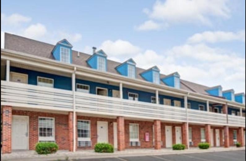 Travelodge By Wyndham Canton-Livonia Area, Mi Exterior foto